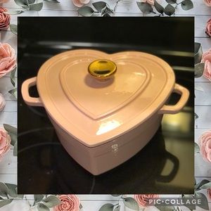 Heart Dutch Oven - SOLD